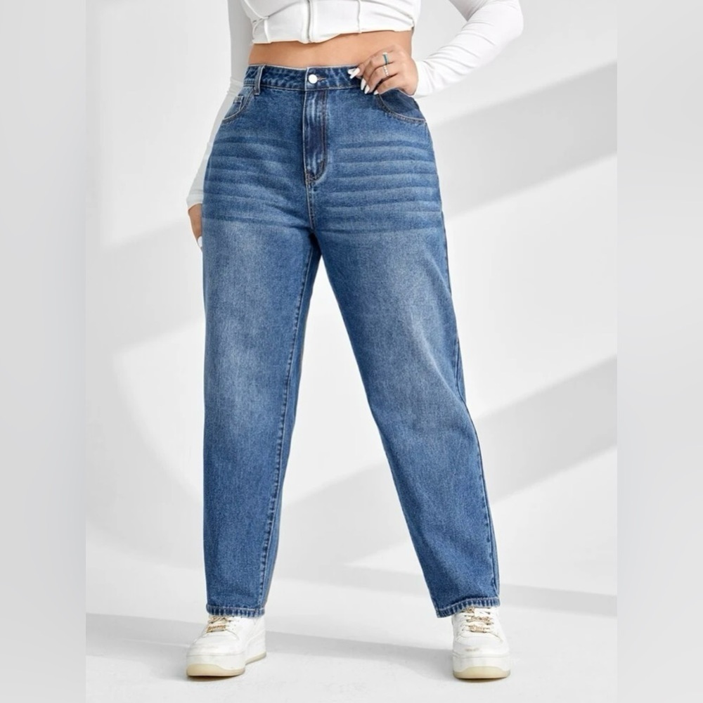 SHEIN Plus Size Flare Jeans 💗✨